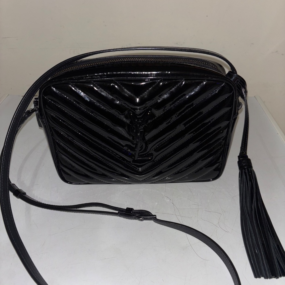 Saint Laurent Lou Medium YSL Monogram Patent Camera Bag- black patent - Picture 2 of 10